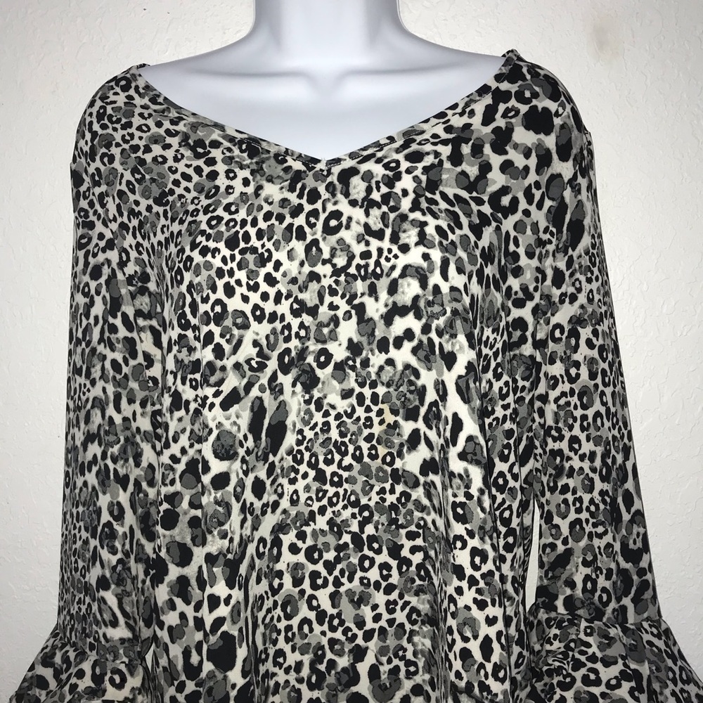 Cupio Animal Print Ruffle Sleeve Poly Top M* - Picture 6 of 7